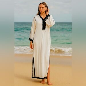 KAFTAN from Morocco White and Black size xSmall